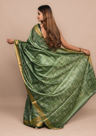 Kosakari "Vaidehi" Leaf Green Pure Kosa Silk Saree with Hand Block Printed Buti Motifs & Gold Border