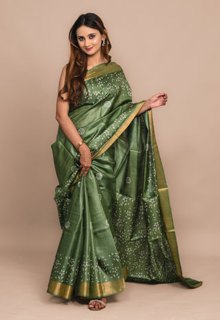 Kosakari "Vaidehi" Leaf Green Pure Kosa Silk Saree with Hand Block Printed Buti Motifs & Gold Border